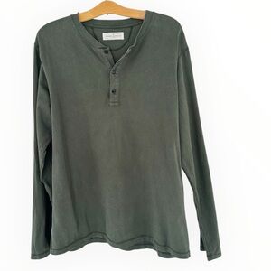 Imogene + Willie • Long Sleeve Henley Tshirt Top